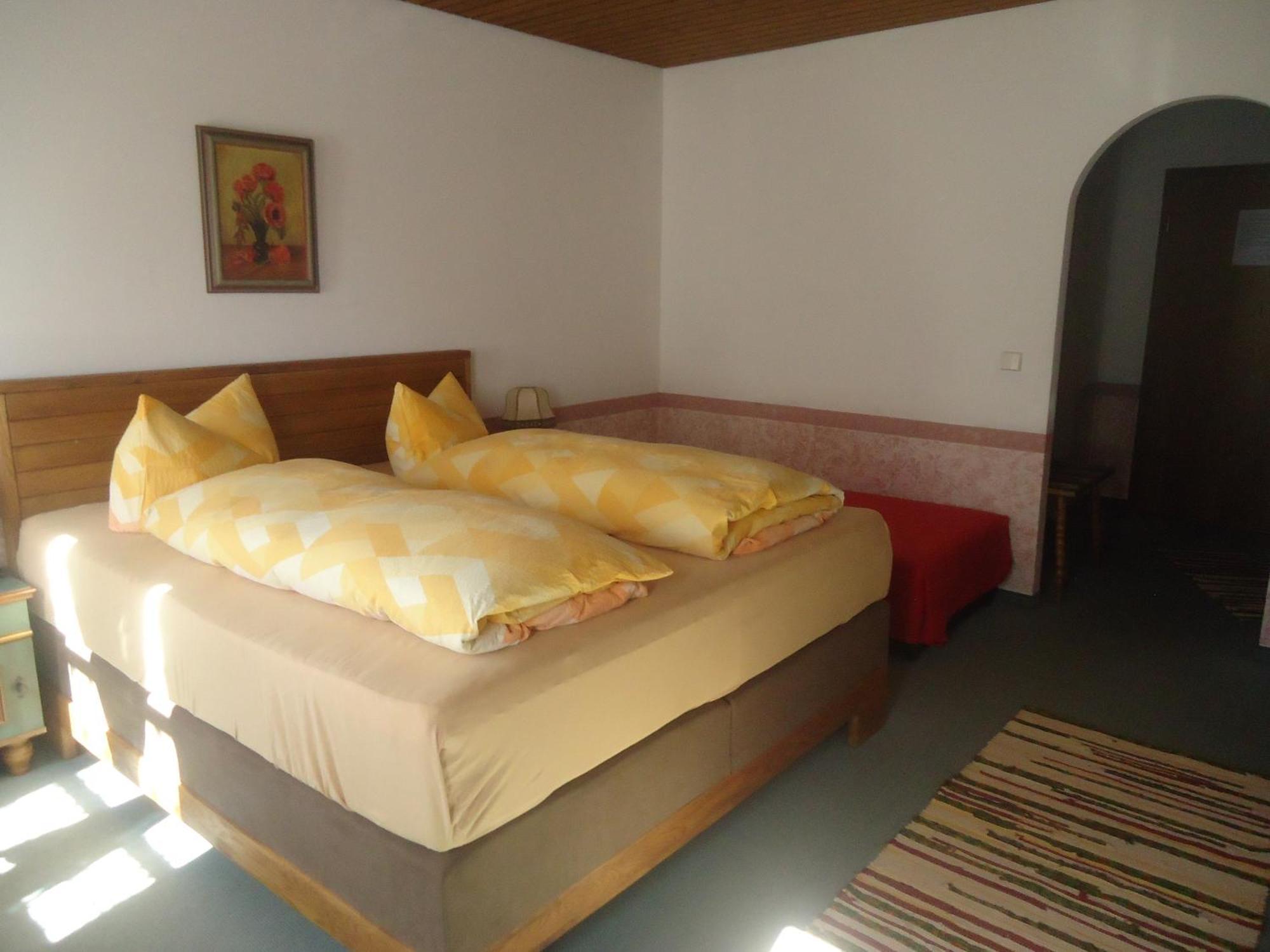 Hotel Boarding House Hohenwart Fuchstal Room photo